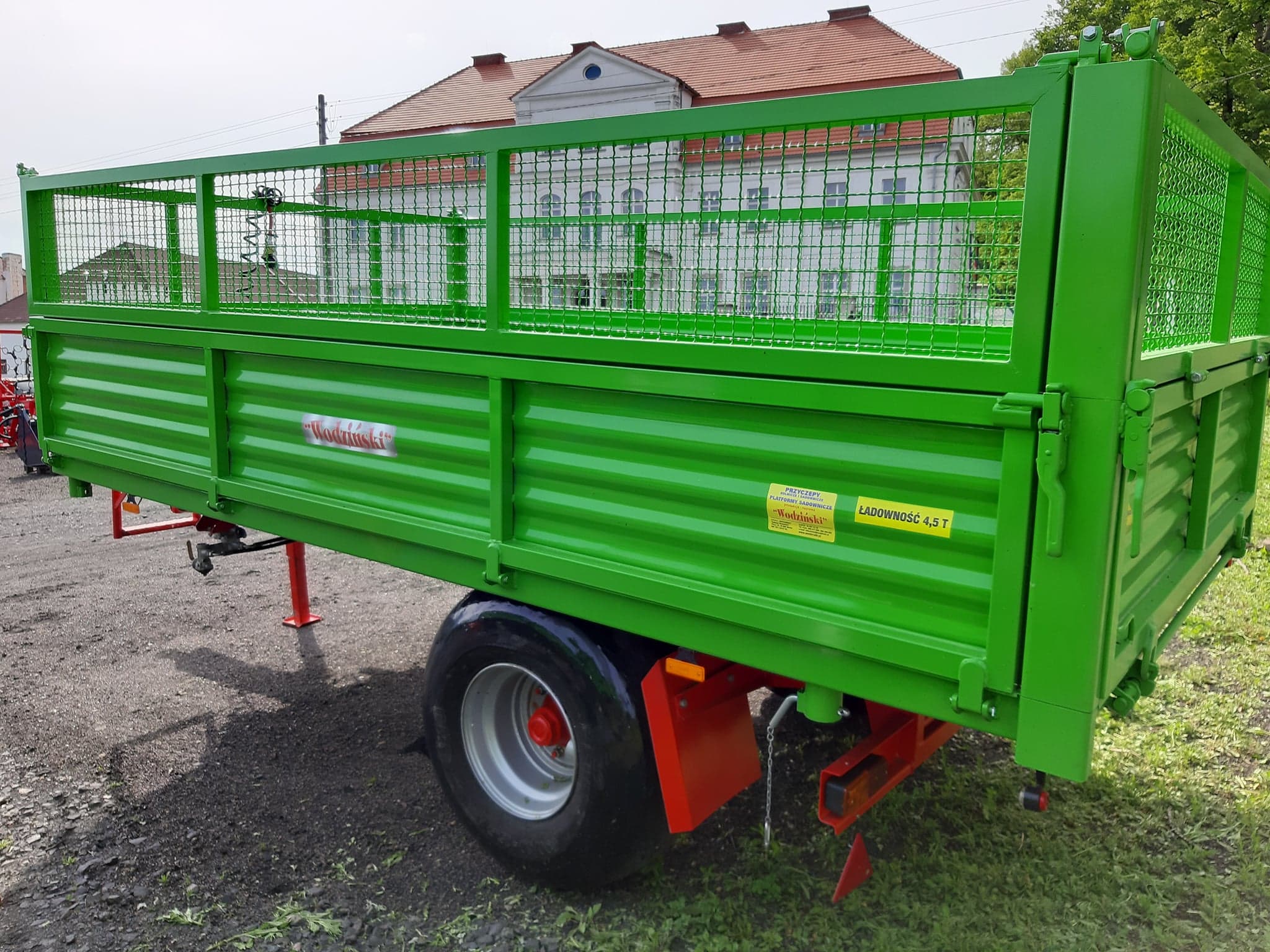 Landwirtschaftliche Anhänger / Kipper 4,5 Tonnen