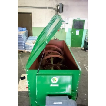 Poziomy mieszalnik pasz sypkich o pojemności 1000kg M-Rol