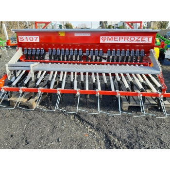 Siewnik zbożowy S107